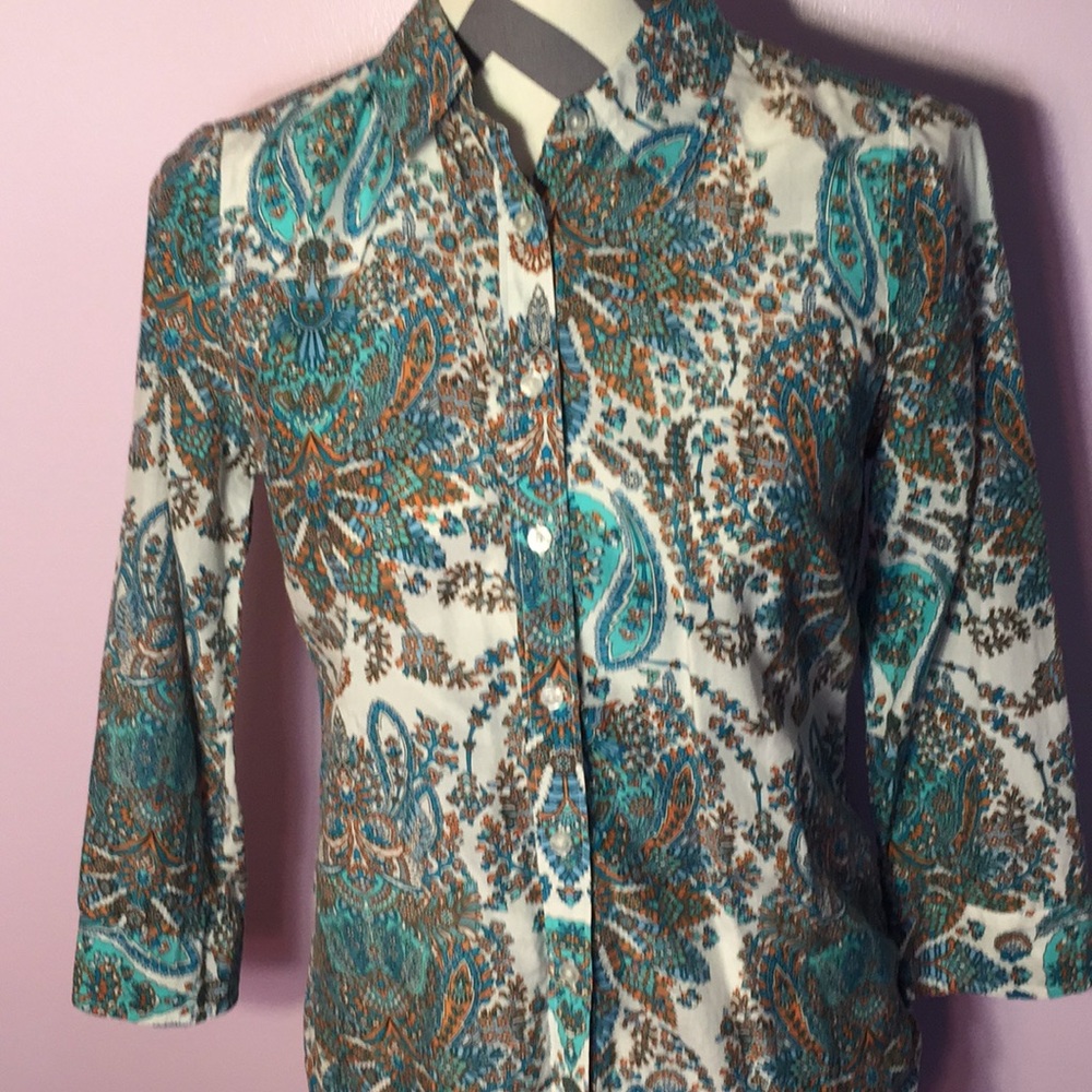 JCPenny brand shirt size small.